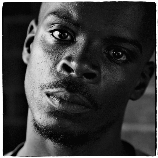 Soweto (S.A.) - Nov 29 2006. Aaron Serumula, dancer.